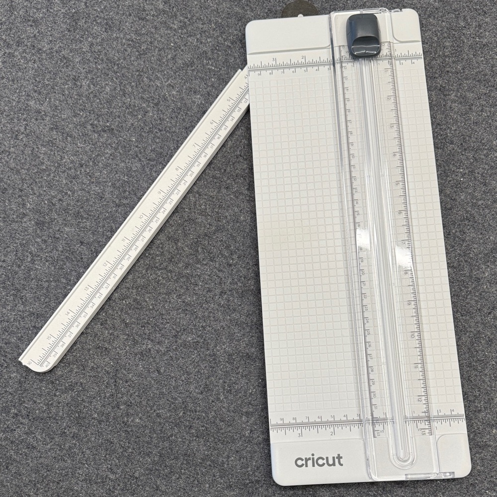 Cricut White and Gray Craft Trimmer - Picture 2 of 4